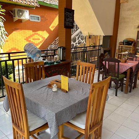 Kubu Elsa Bali Hotell Lovina Eksteriør bilde