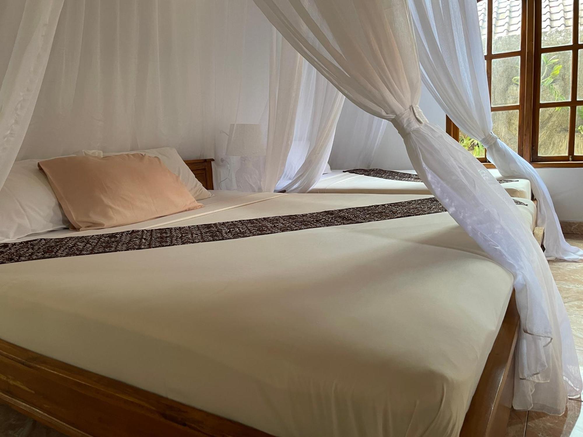 Kubu Elsa Bali Hotell Lovina Rom bilde
